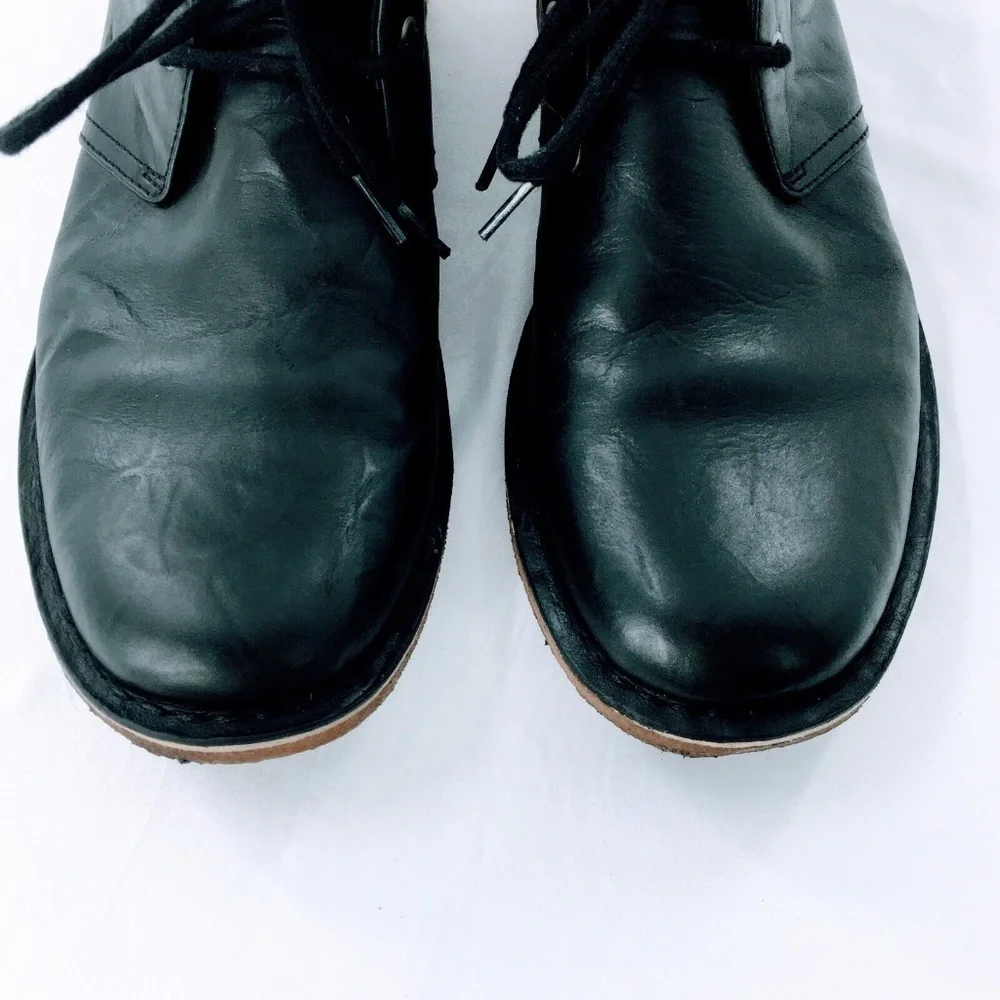 UGG Mens Chukka Boot Black Crinkled Leather Leighton Desert Shoe Crepe Sole 10.5 - Picture 4 of 13